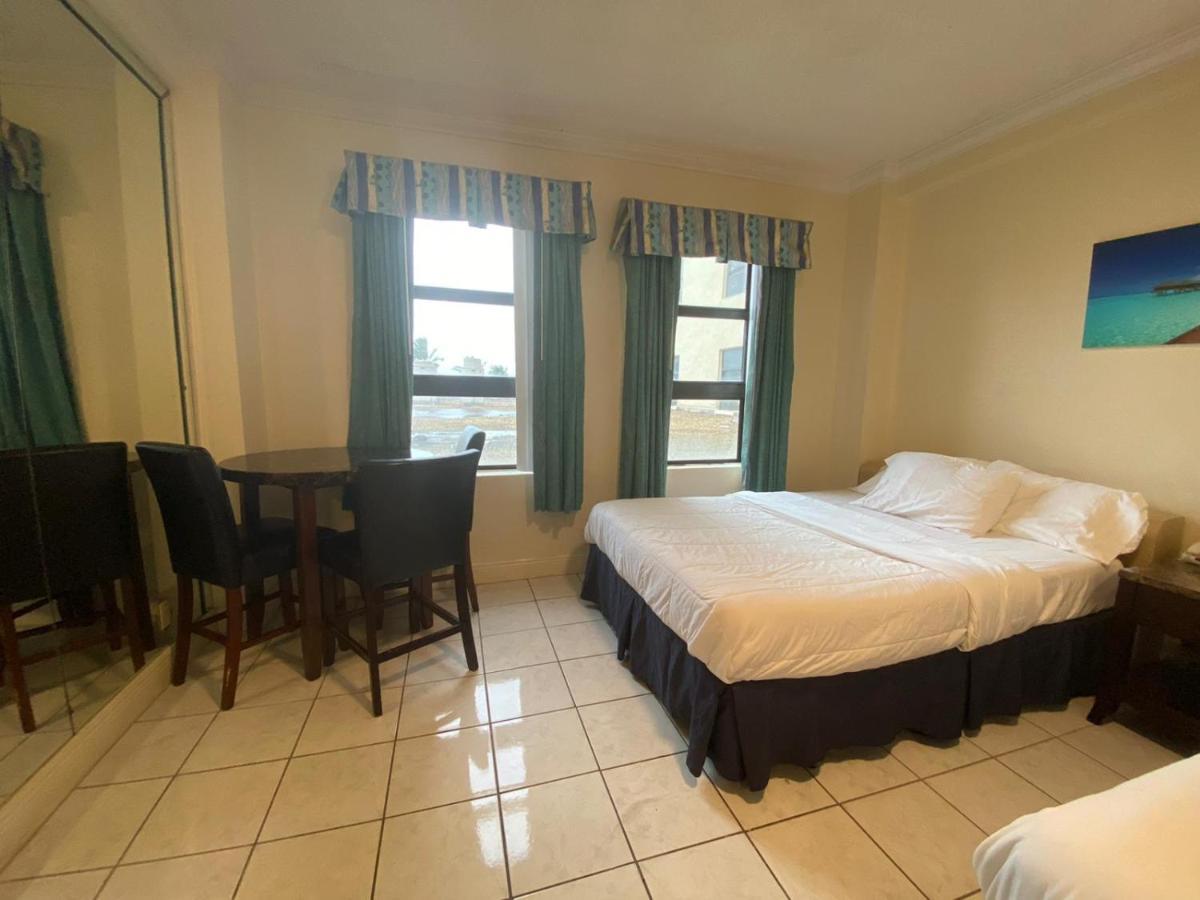 Oceanfront Apartment At Hollywood Beach Resort Exterior photo